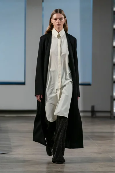Look 20